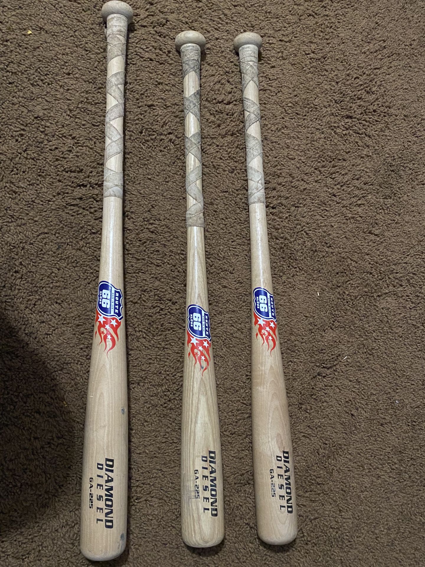 Youth Wooden baseball bats 29’ 29’ 28’