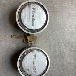 Master Lock Chrome Puck Lock
