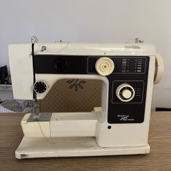 Riccar Super Stretch Sewing Machine 