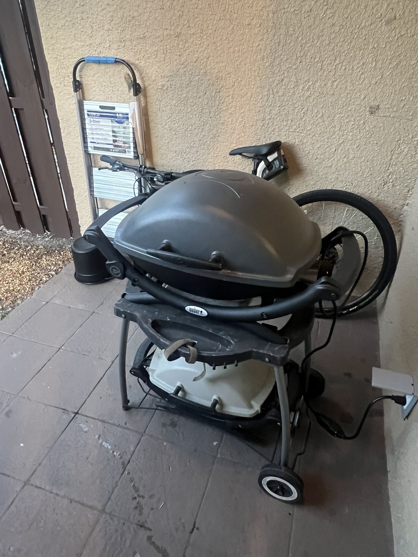 Weber Electric Grill 1400