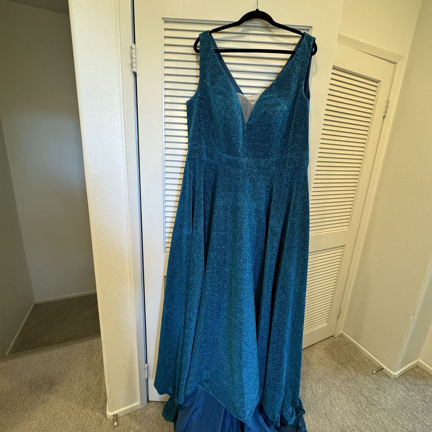 Plus size Elegant Long Train Dress-Turquoise
