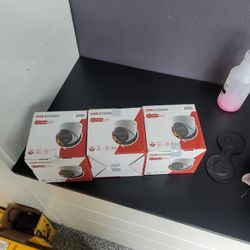 3 Hikvision Cameras 