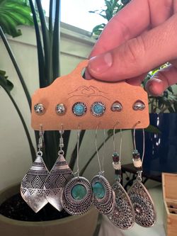 Six pairs of earrings
