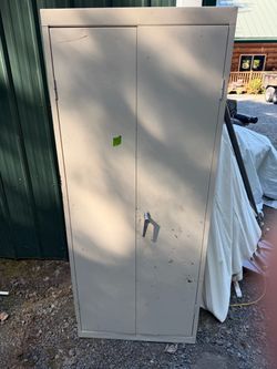 Metal Storage Cabinet with Double Doors
