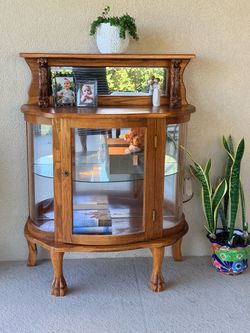 Vintage display hutch