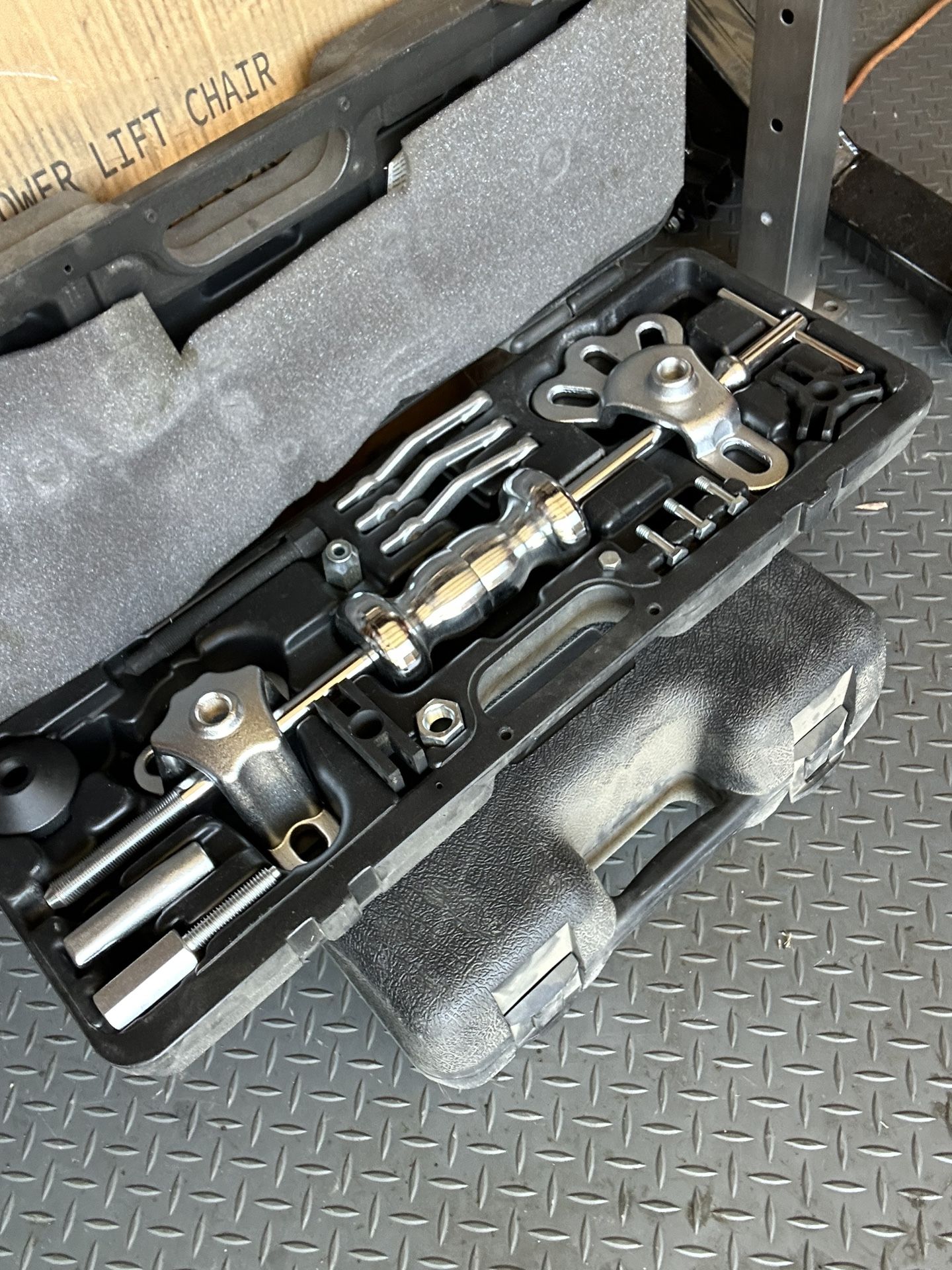9-Way, 5 Ib. Slide Hammer and Puller Set 