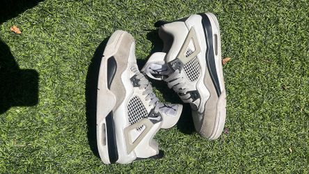 Size 6.5 jordan 4 military black