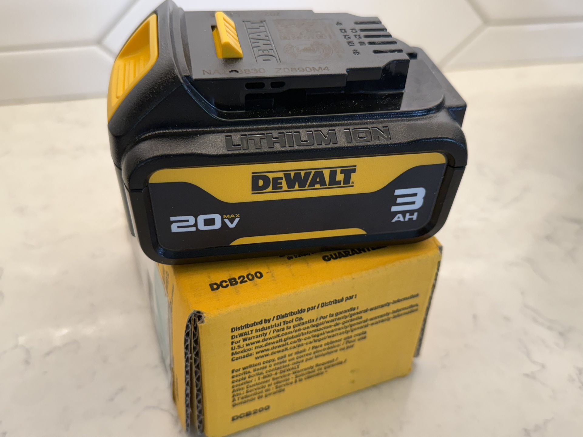 Dewalt 20V Max Premium Lithium-Ion 3.0Ah Battery Pack