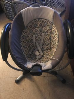 Graco soothing vibration baby swing