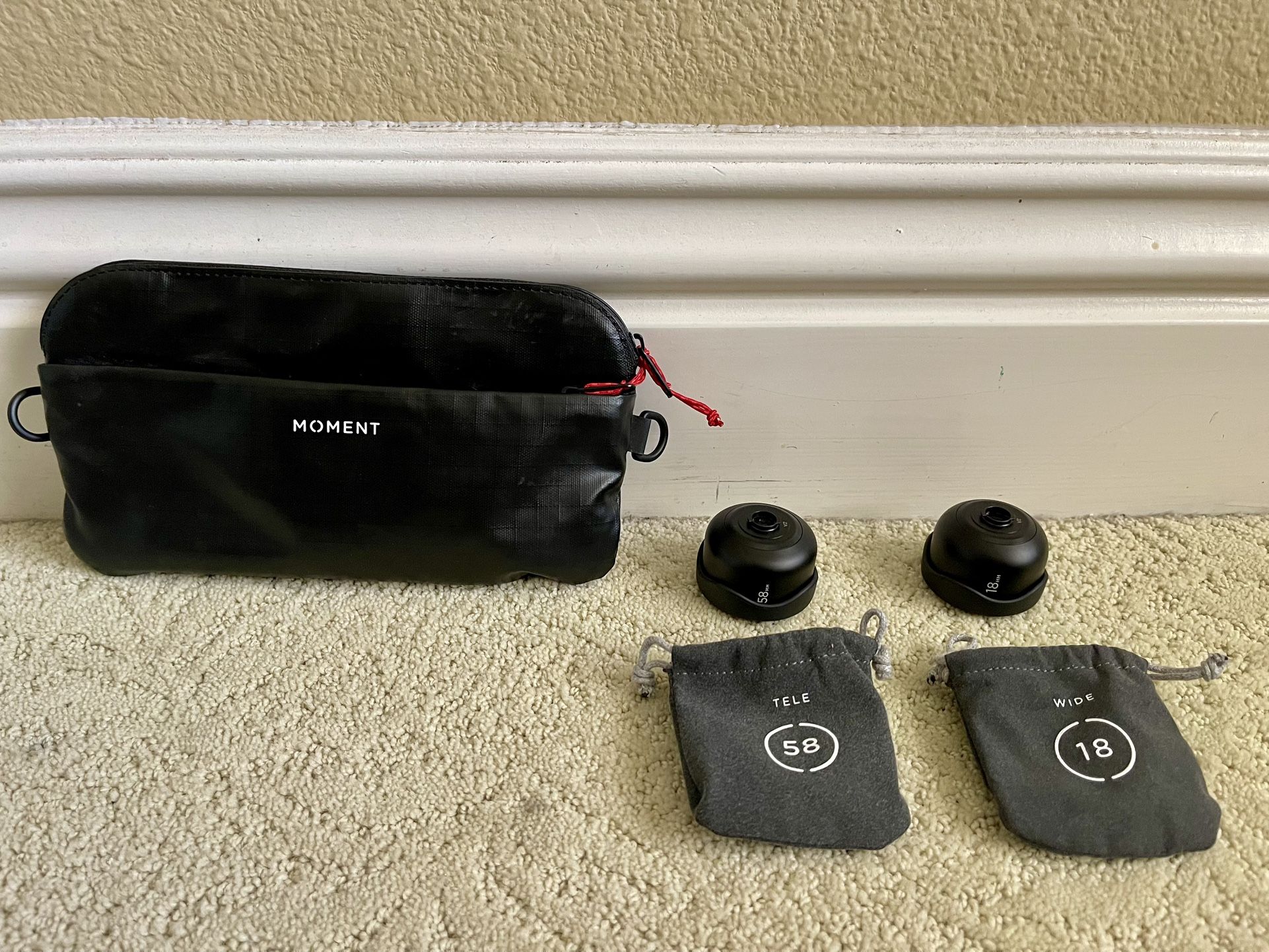 Set Of (2) Moment 18mm Wide Angle & 58mm Tele M-Series Smart Phone Lens "Mint"