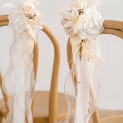 Chair Iasle Decor  & Floral With Vase