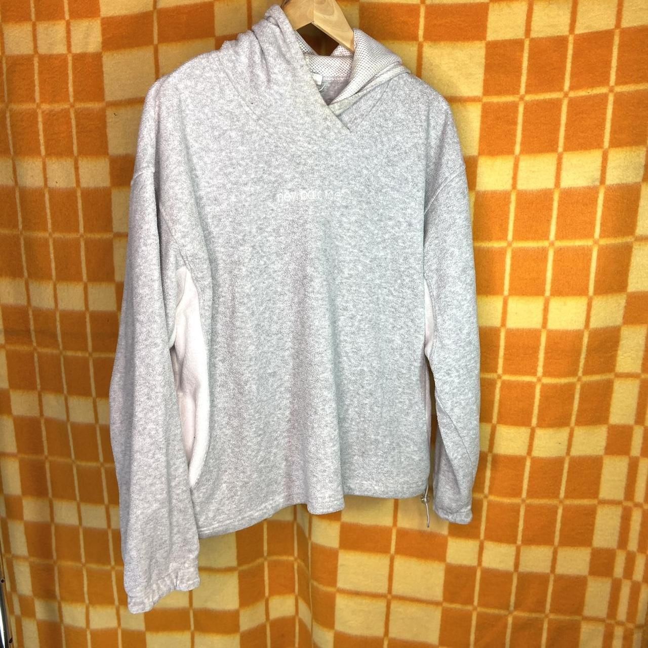 New Balance Men's Grey and White Jacket(83815)22