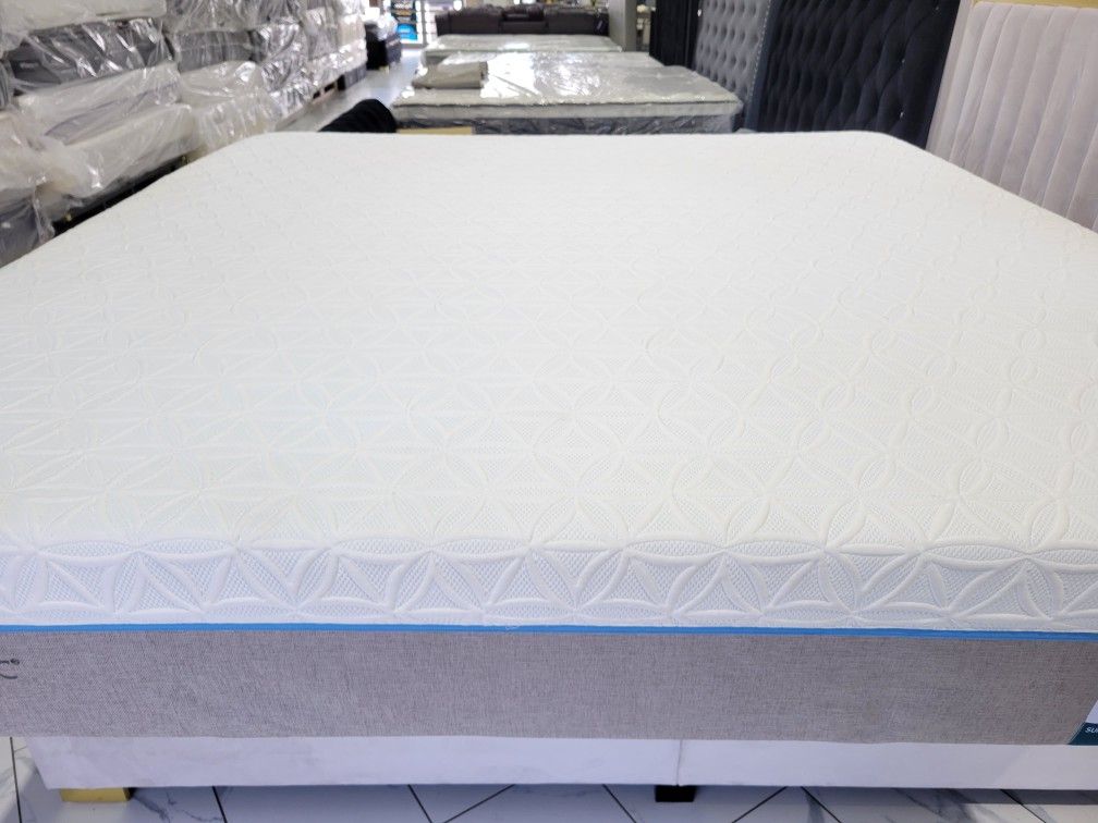 King Sizes Mattress And Box Spring Tempur-pedic