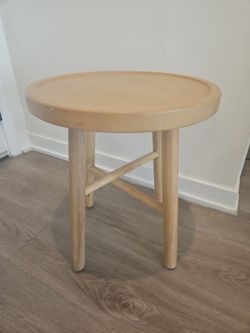 Accent Wood Stool