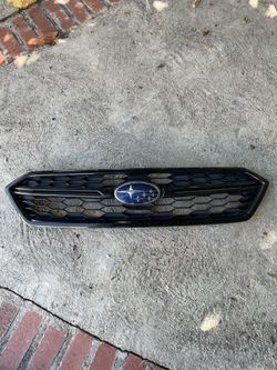2018~2021 SUBARU WRX OEM FRONT BUMPER UPPER GRILLE TRIM WITH EMBLEM