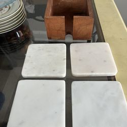 🛑 AVAILABLE - Marble & Wood Coaster Set Elegant set of 4 natural white marble coasters 