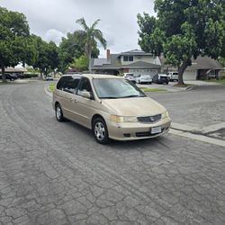 2000 Honda Odyssey