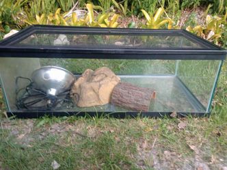 35 gallon terrarium/ aquarium with extras CHEAP!