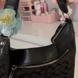 Black vintage coach bag 