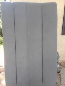 futon sofa chair still in good condition