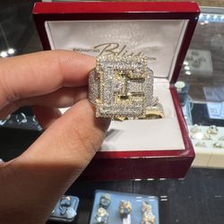 10k gold REAL diamond ring with 1.5ctw diamonds for a good price!! ALL INITIALS AVAILABLE