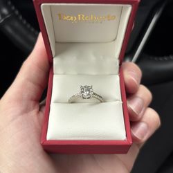 14kt White Gold Diamond Set Ring