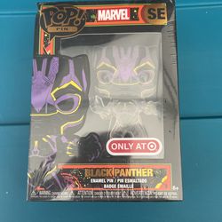 Black panther Pin