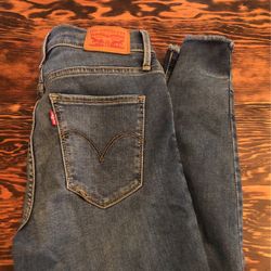 Women’s Levi High Rise Super Skinny Jean Sizes 25