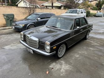 1971 Mercedes 220D W115 Brown