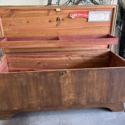 Lane Cedar Chest
