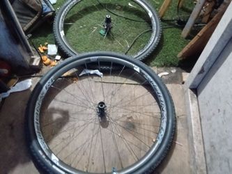 Reynolds ATR 29-in bicycle rims tubeless tires