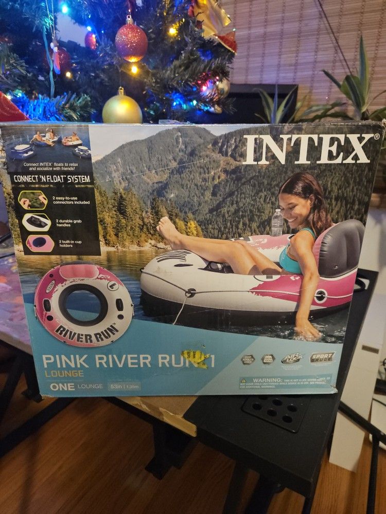 Pink River Run Float/lounge