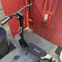 Gotrax GX1 Dual Motor Electric Scooter