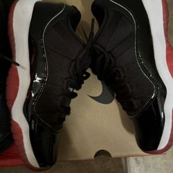 Jordan 11 Bred Low Size 7 