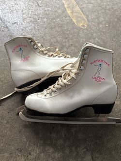 Vintage Katarina Ultra Ice White Figure Skates - Used Pair