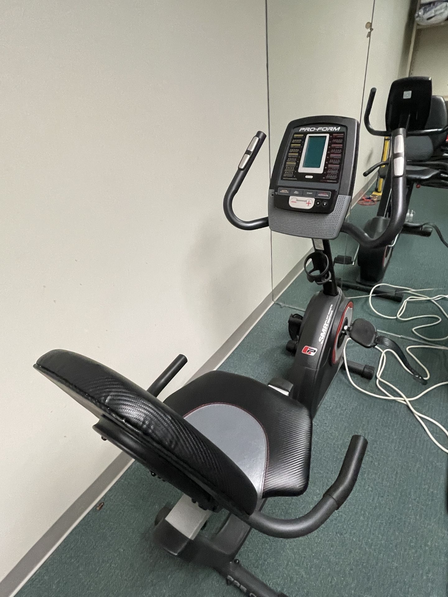 Workout equipment - Recumbent bike and bench