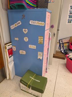 Filing Cabinet with Key