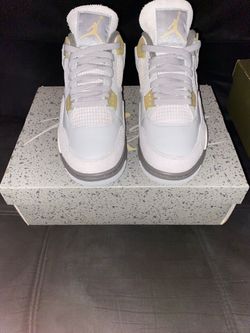 Jordan 4 Craft photon dust