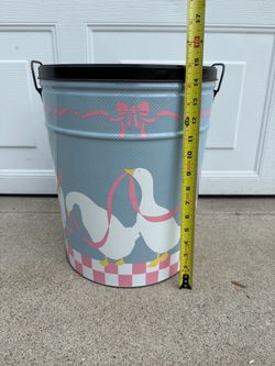 Vintage Howard Design Goose Metal Canister / Wastebasket – Pink Blue Country Kitchen