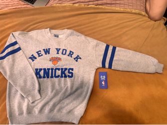 New York Knicks sweatshirt embroidered