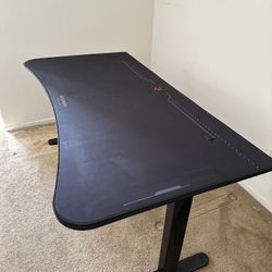 Respawn gaming desk
