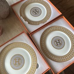 set of 3 hermes dinner/serving plates gold 