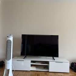 LG TV (55 Inches) 