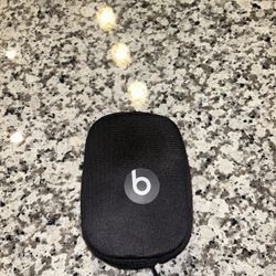 Beats Solo 4