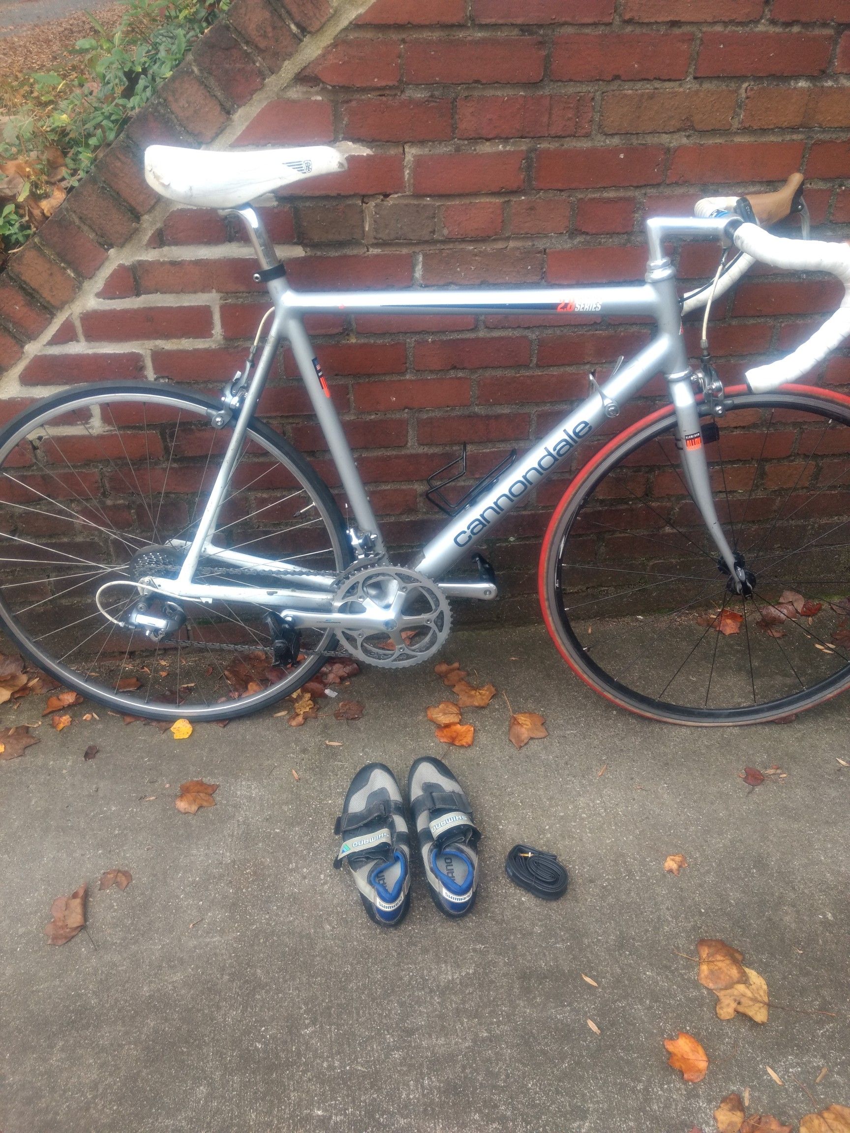 Cannondale R800 2.8 56cm Road Bike