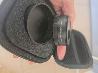 NEEWER 1.55X Blue Anamorphic Phone Lens – Cinematic Blue Flare + Case