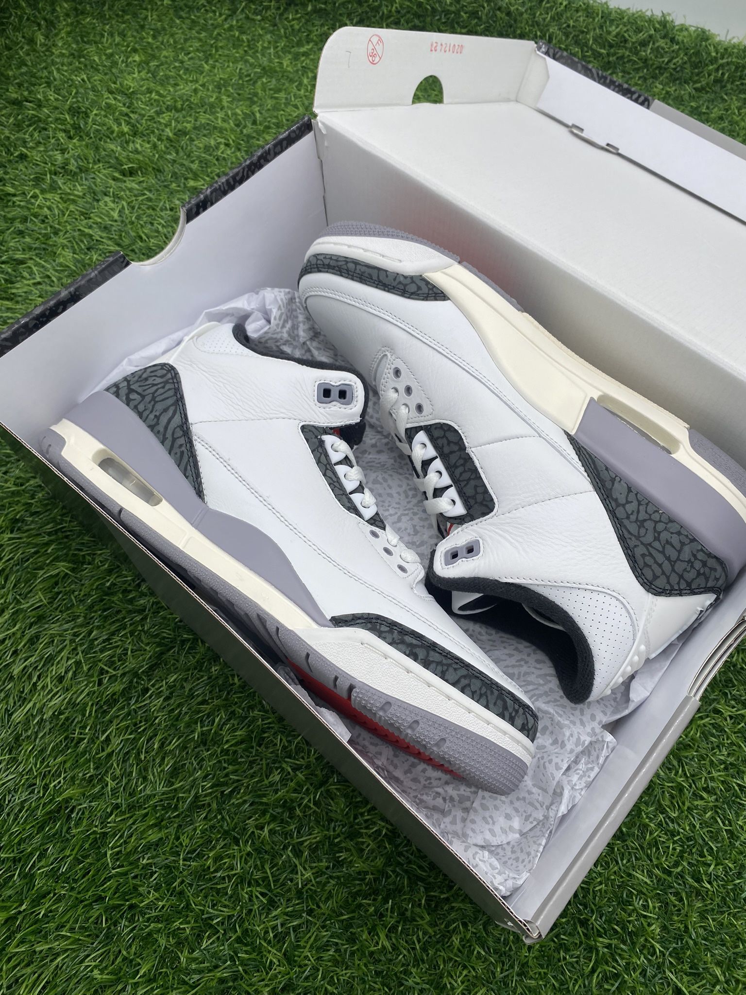New Jordan 3 “Grey Cement” Size 9M
