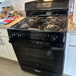 GE stove new