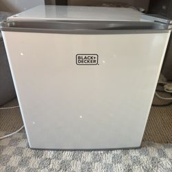 Black & Decker Mini Fridge