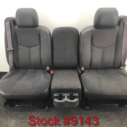 Dark Gray Cloth Front Seat From A 2002 Chevy Silverado Bucket Bench Console Stock #9143